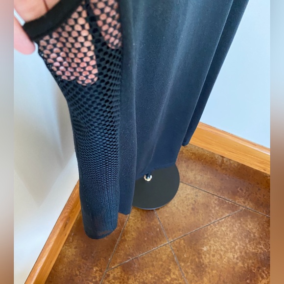 VENUS Beach Cover Up XS Black - Picture 5 of 9